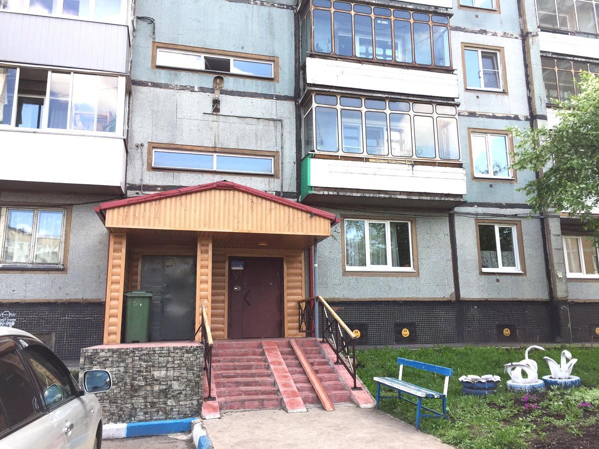 نوفوكوزنيتسك Apartment Tsiolkovskogo 27 المظهر الخارجي الصورة